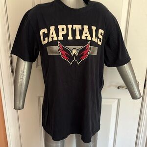 Washington Capitals short sleeve T-shirt Sz medium